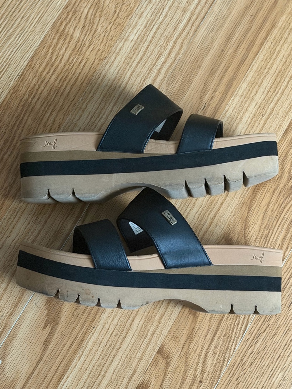 Reef Cushion Horizon 2.5 Platform Slide Black Resort Wear Women’s Sandals - Picture 2 of 13